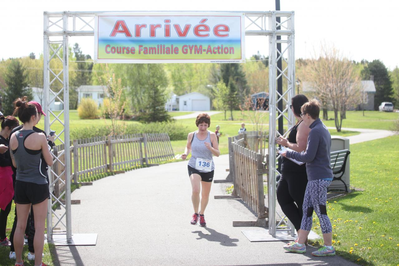 Lorraine Cloutier (5 km)